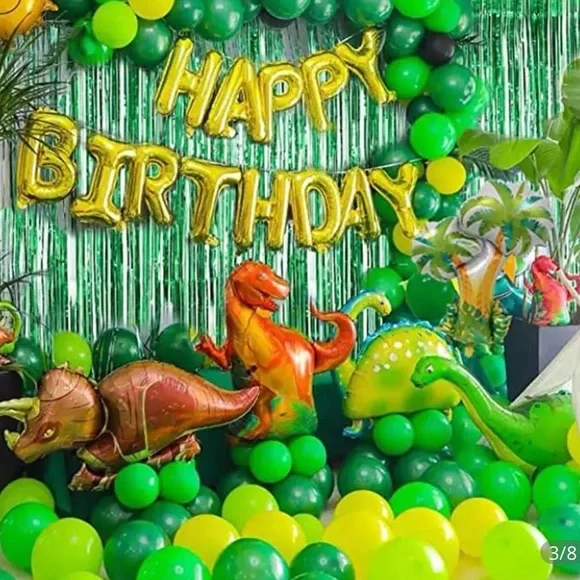 BNWOT 97pcs Dinosaur Birthday Party Balloons Arch Garland